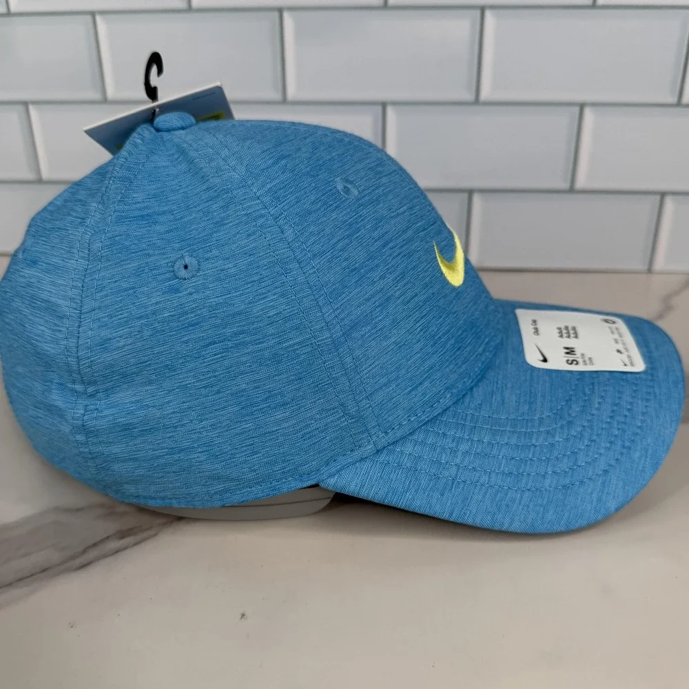 Nike Hat Cap Strap Back Mens S/M Blue Dri-FIT Club Cap Training Unisex‎